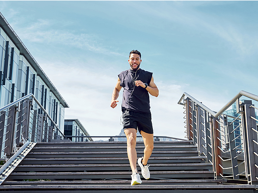 不止语音控制！2025览邦Watch Ultra手表「AI+视觉」双引擎，让沟通像聊天一样简单