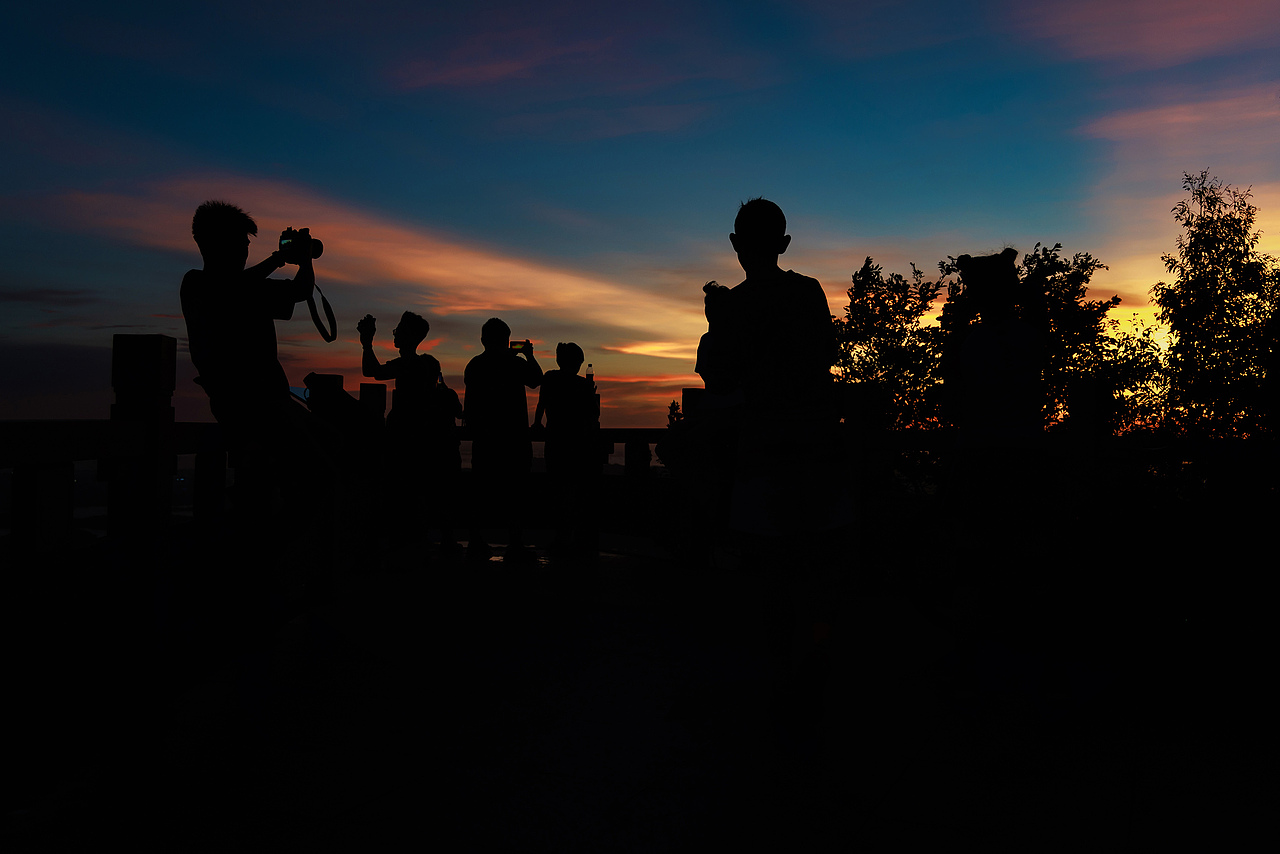 黄昏时分登顶深圳阳台山 拍到了绝美日落