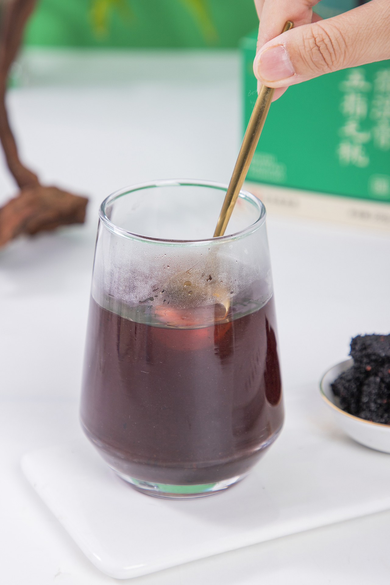 有间|五指毛桃茯湿膏（图ZMzkzNDA1MTE2） - 产品摄影 - 站酷设计师有间图片社原创素材 - 站酷ZCOOL