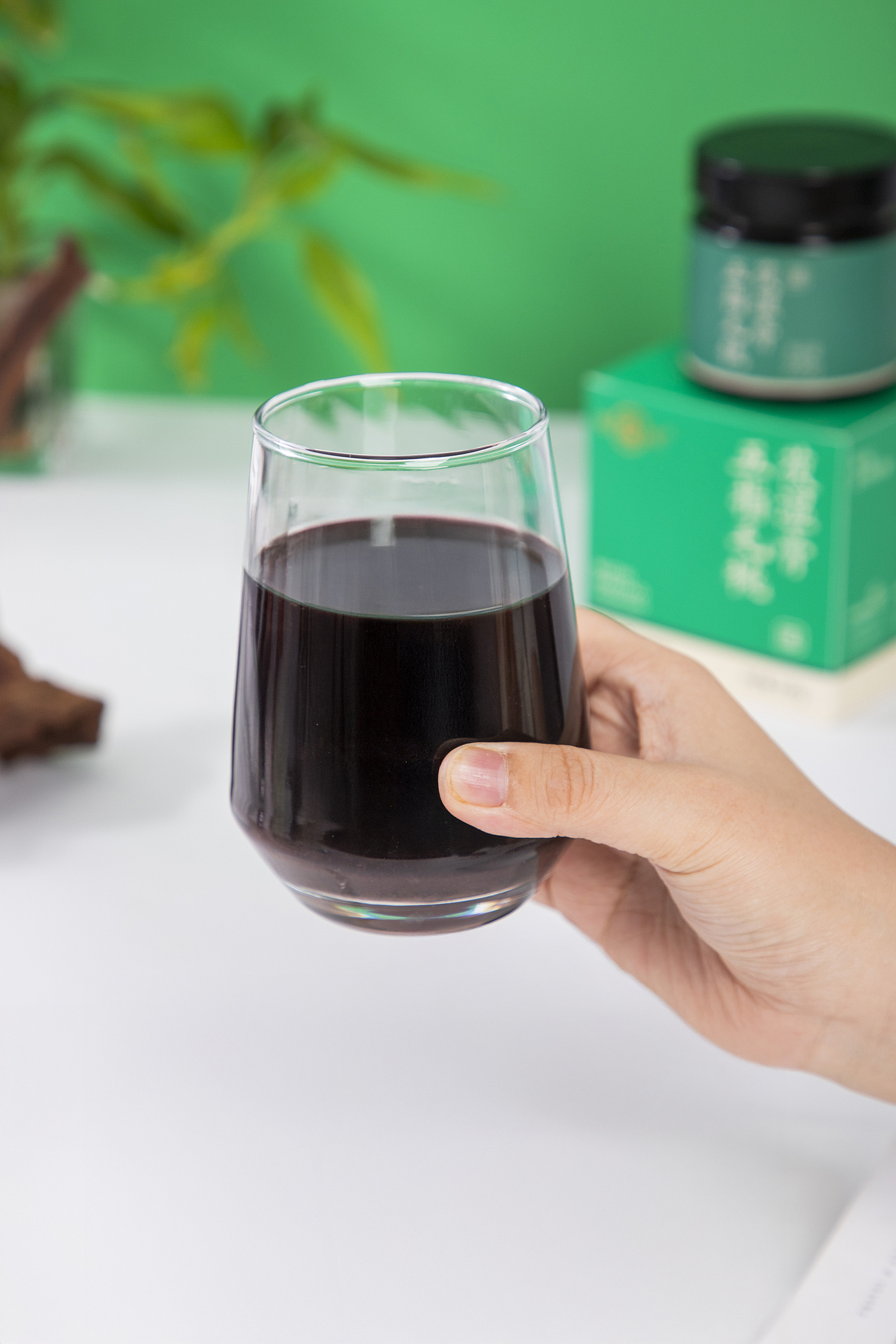 有间|五指毛桃茯湿膏（图ZMzkzNDA1MTMy） - 产品摄影 - 站酷设计师有间图片社原创素材 - 站酷ZCOOL