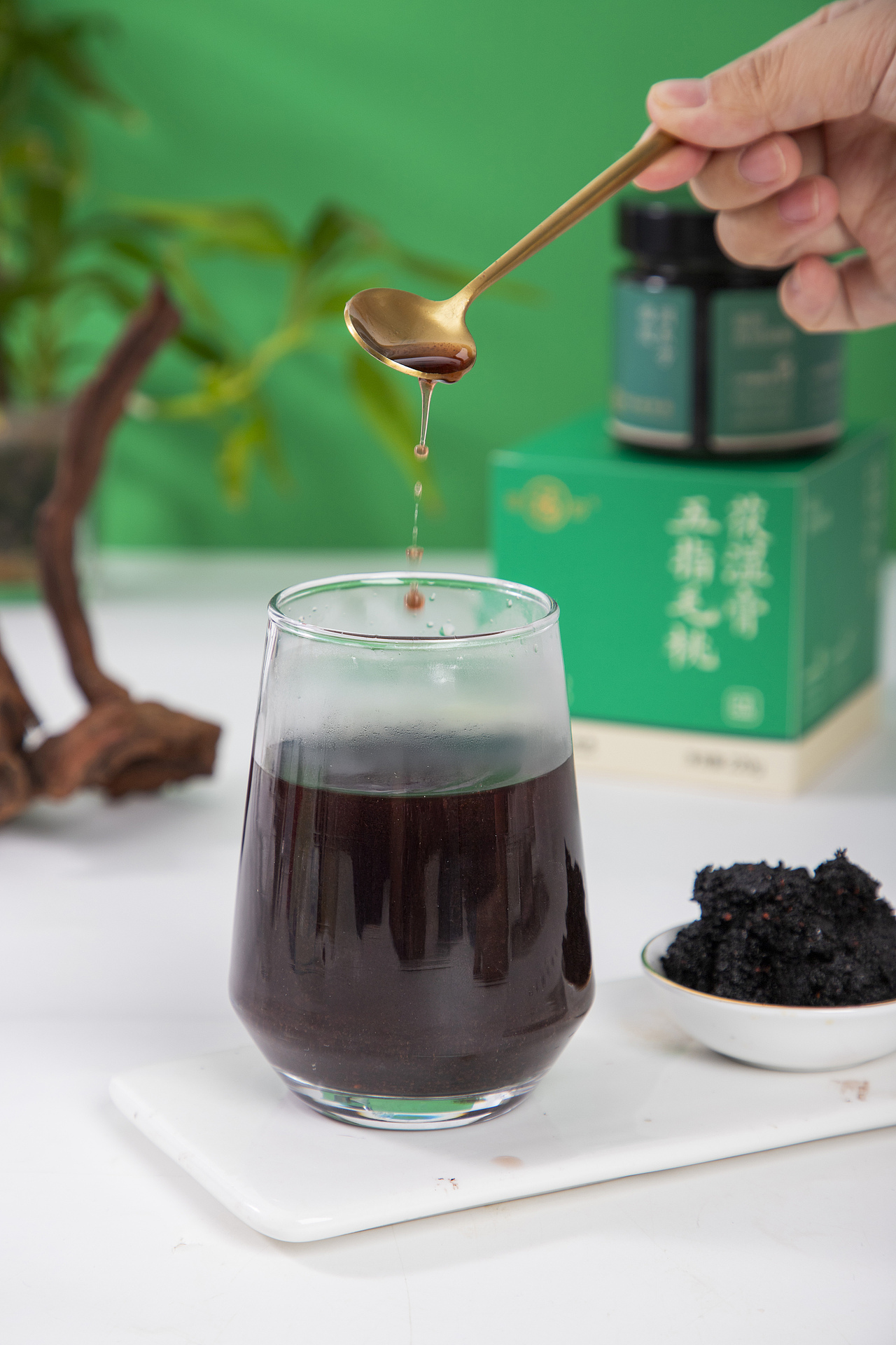 有间|五指毛桃茯湿膏（图ZMzkzNDA1MTI0） - 产品摄影 - 站酷设计师有间图片社原创素材 - 站酷ZCOOL