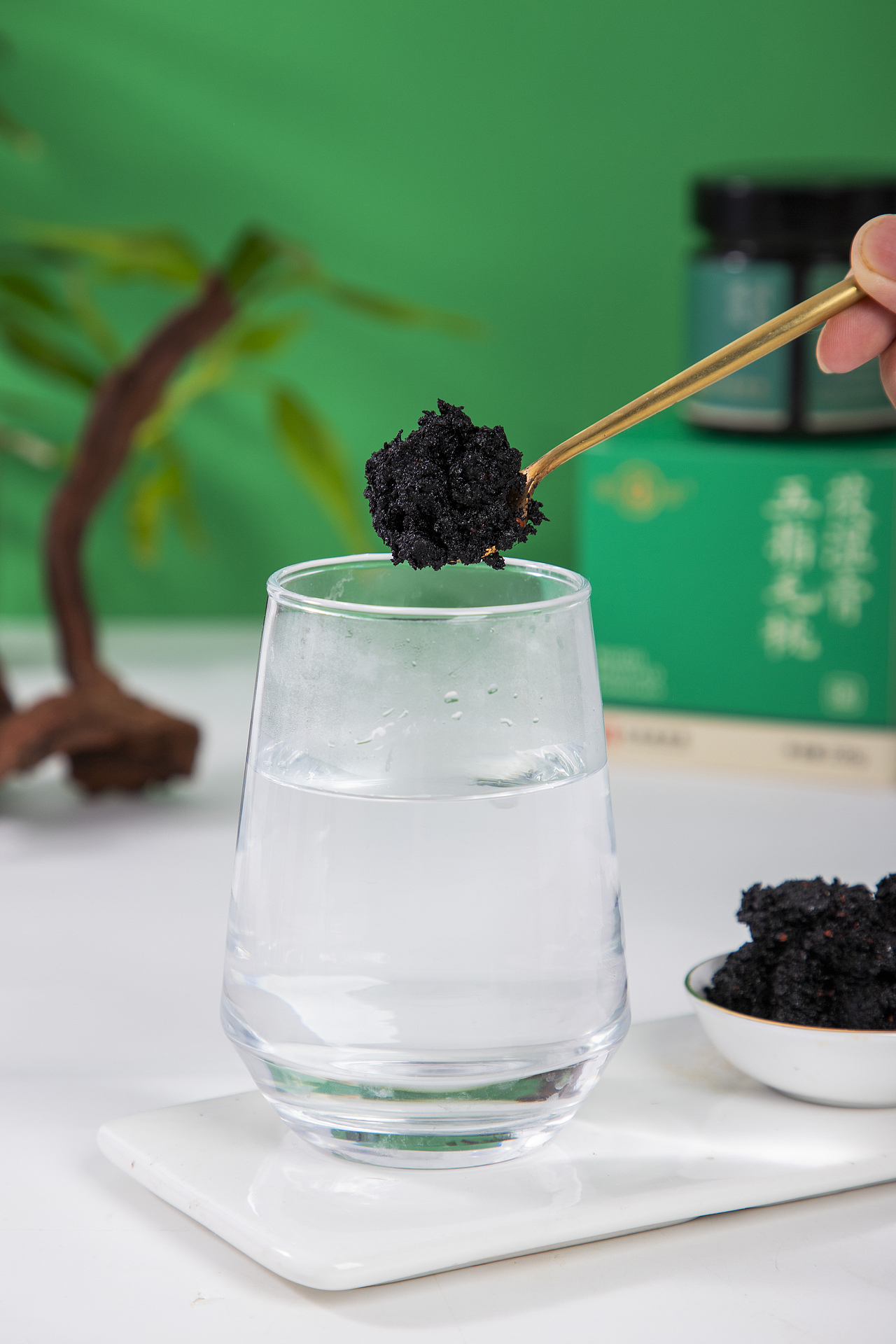 有间|五指毛桃茯湿膏（图ZMzkzNDA1MTA4） - 产品摄影 - 站酷设计师有间图片社原创素材 - 站酷ZCOOL