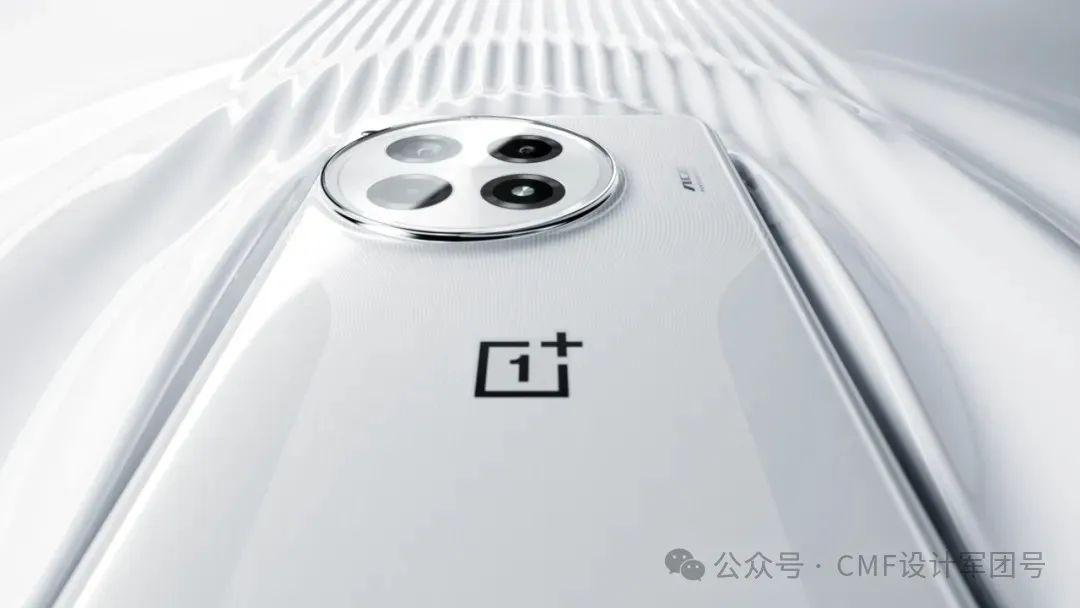 11大手机后盖材质系统盘点,玻璃、复合板、玻纤、陶瓷、素皮、木材、纤维等(图ZMTUxNDk2OTI=) - 资讯 - 站酷设计师CMF设计军团原创素材 - 站酷ZCOOL