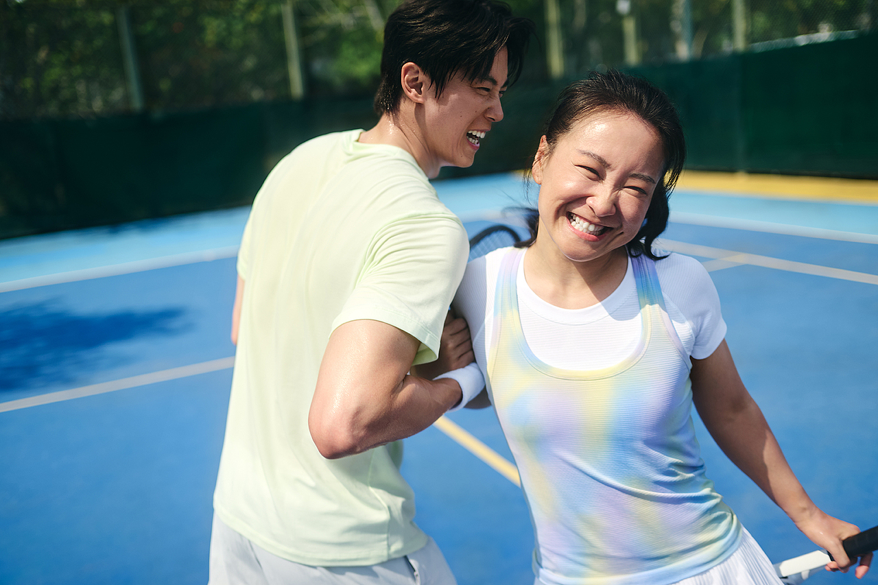 LULULEMON 贾玲、汪顺KV 动起来的好感觉（图ZMzkzNDEzNTky） - 修图/后期 - 站酷设计师黑白君工作室原创素材 - 站酷ZCOOL