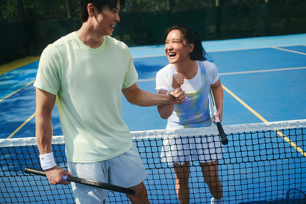 LULULEMON 贾玲、汪顺KV 动起来的好感觉（图ZMzkzNDEzNTk2） - 修图/后期 - 站酷设计师黑白君工作室原创素材 - 站酷ZCOOL