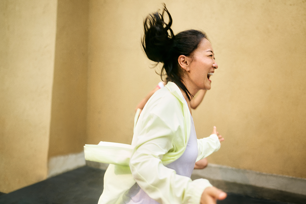 LULULEMON 贾玲、汪顺KV 动起来的好感觉（图ZMzkzNDEzNjg4） - 修图/后期 - 站酷设计师黑白君工作室原创素材 - 站酷ZCOOL