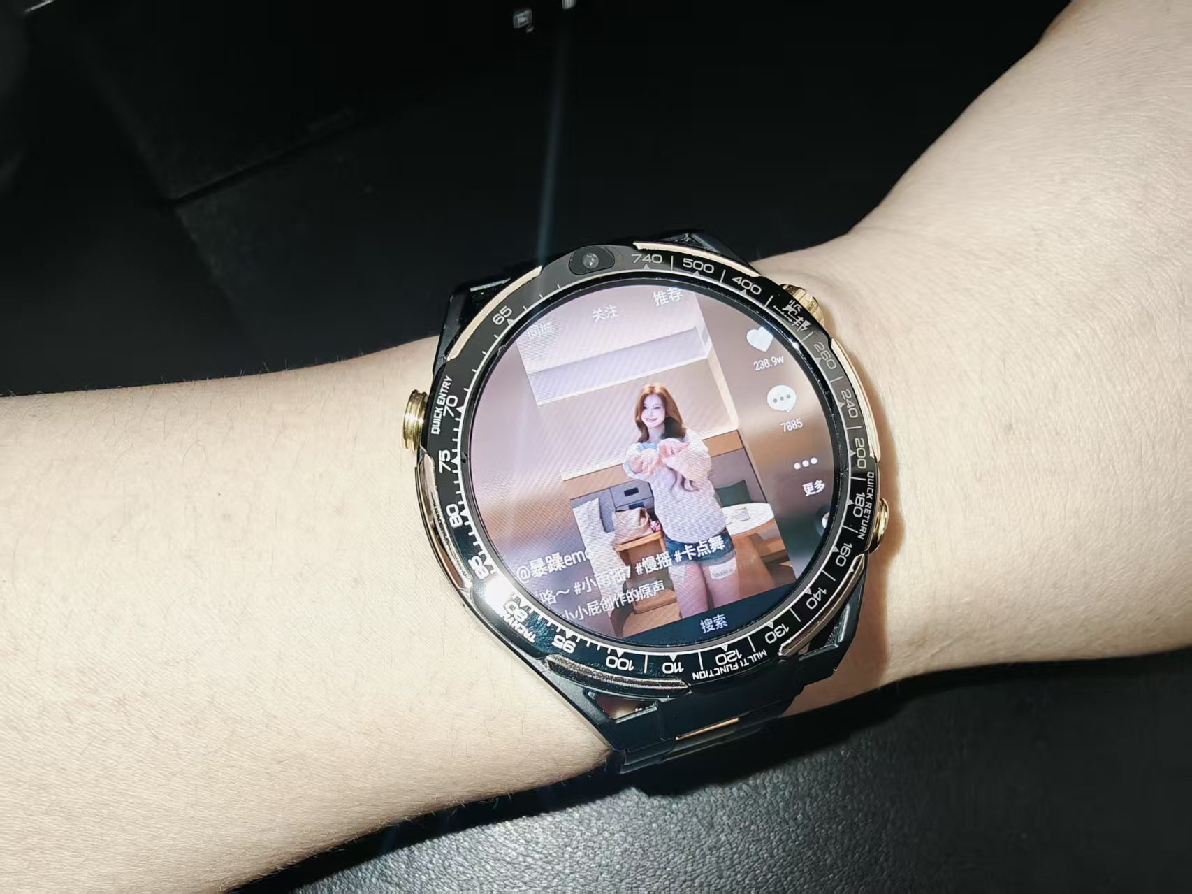 火出圈的智能手表！2025爆款实测：华为/苹果/览邦谁更值得买？