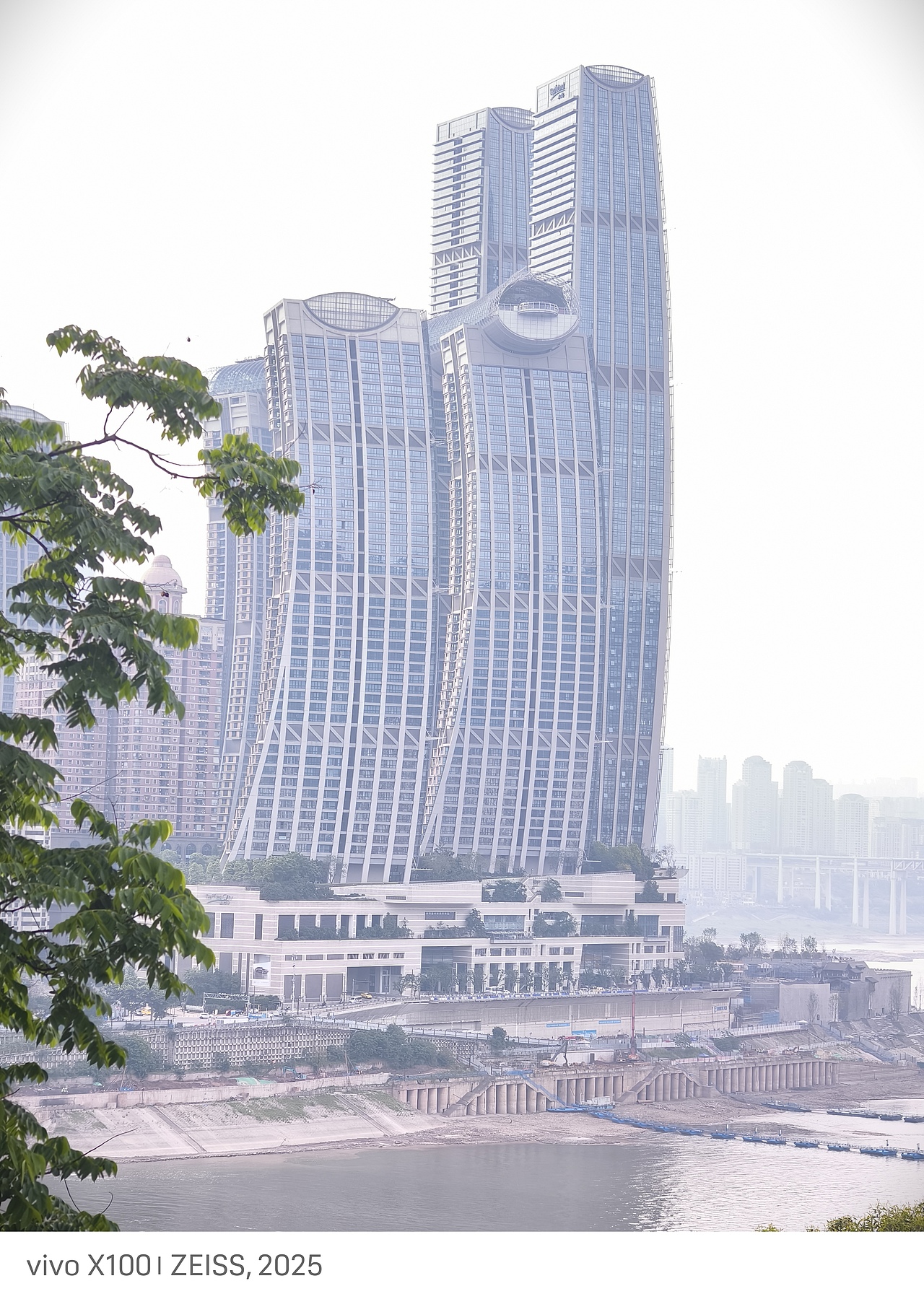 重庆下浩里,来福士扫街