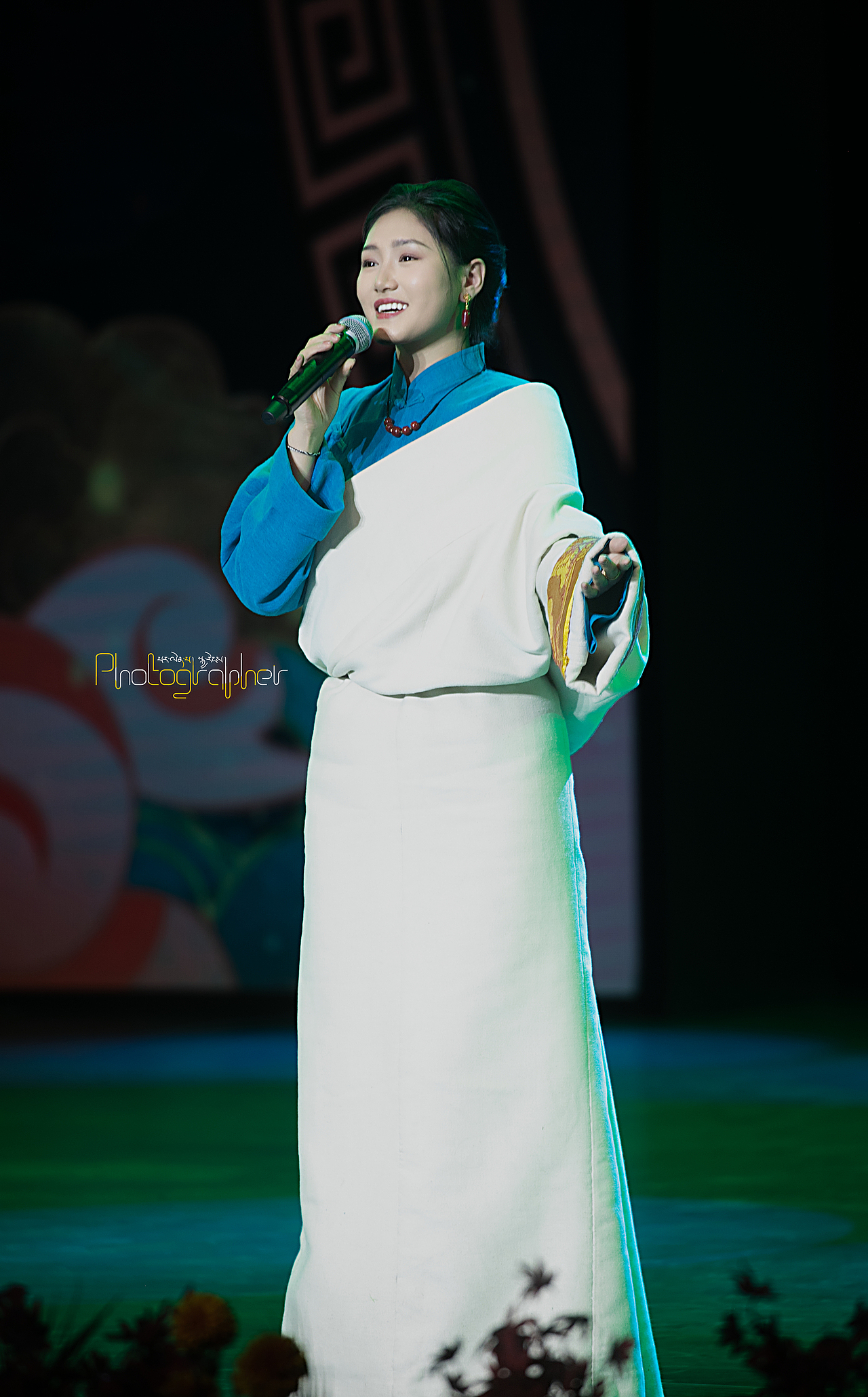 藏族女歌手班措