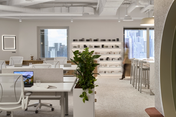 办公室装修采用较浅的色调和开放感 以鼓励创造力和协作
