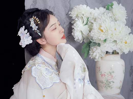 云中誰(shuí)寄錦書(shū)來(lái),雁字回時(shí),月滿西樓。（個(gè)人主頁(yè)-ZNzIyMzQ0MzI=） - 人像攝影 - 站酷設(shè)計(jì)師卿_STUDIO原創(chuàng)素材 - 站酷ZCOOL