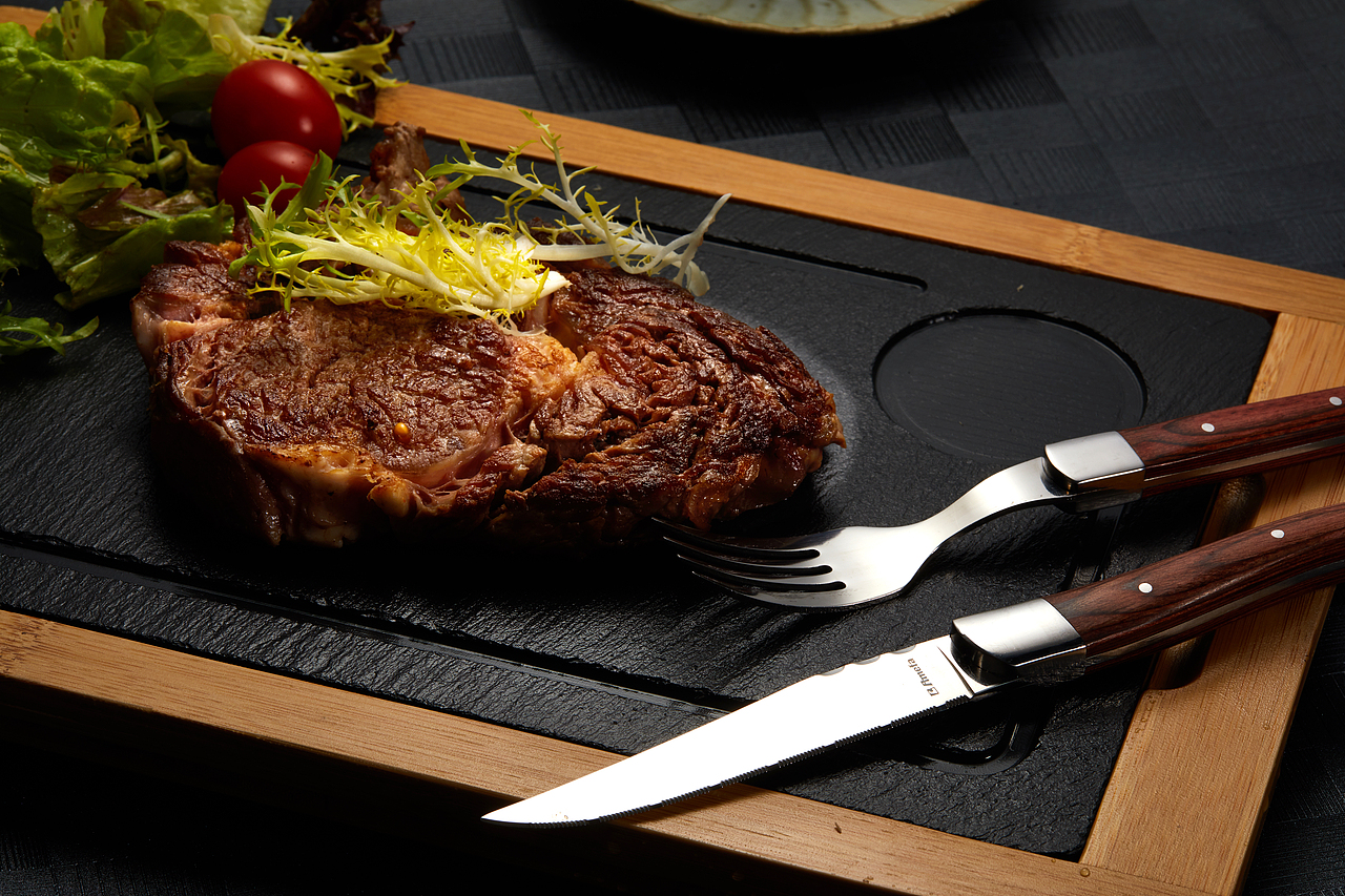 西餐刀具拍摄（图ZMzkzNjAwMjI4） - 产品摄影 - 站酷设计师上海美食摄影棚原创素材 - 站酷ZCOOL