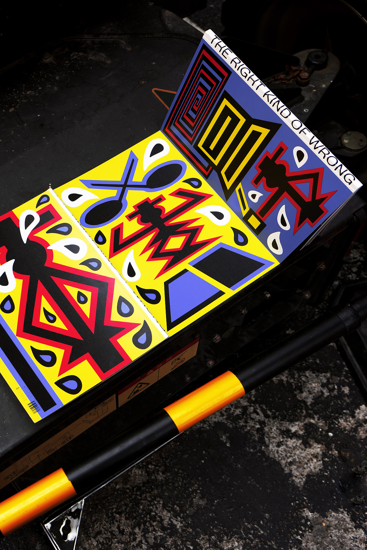 BranD ISSUE 77 恰到好处的错误（监印手记）（图ZMzkzNjcyODM2） - 书籍/画册 - 站酷设计师赖宇杰原创素材 - 站酷ZCOOL