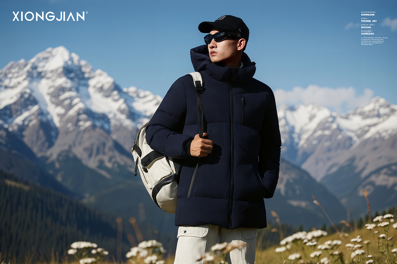 新疆旅拍冲锋衣羽绒服