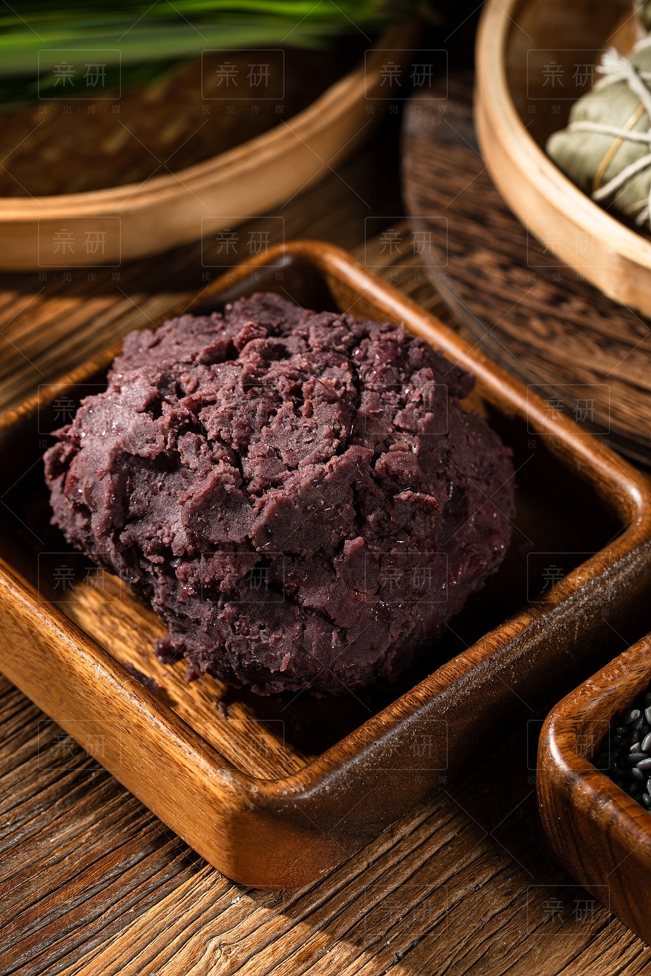 【山哈食品·乌米粽子】（图ZMzkzNzM1ODI0） - 产品摄影 - 站酷设计师亲研图摄原创素材 - 站酷ZCOOL