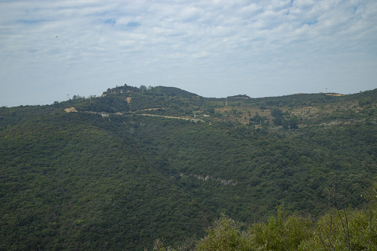 大别山里的废弃村落