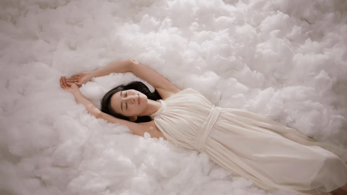 舒莱超级单品｜云柔肌卫生巾TVC拍摄✖️加号（图ZMzkzNzY0MzM2） - 产品摄影 - 站酷设计师加号视觉供应商原创素材 - 站酷ZCOOL