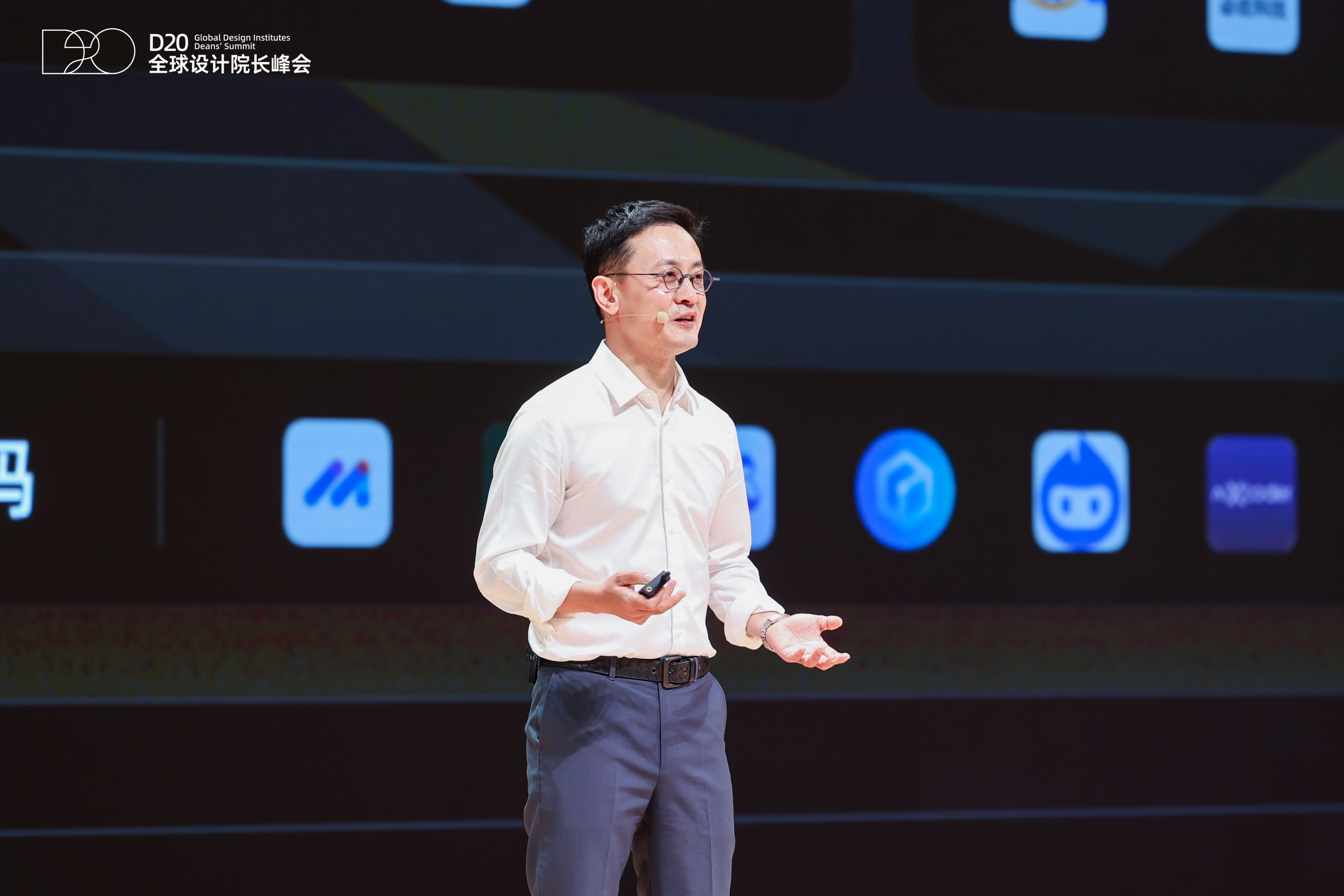 AI来了,设计师该如何主动出击?| 站酷专访(图ZMTUxNTg2NzI=) - 观点 - 站酷设计师站酷专访原创素材 - 站酷ZCOOL