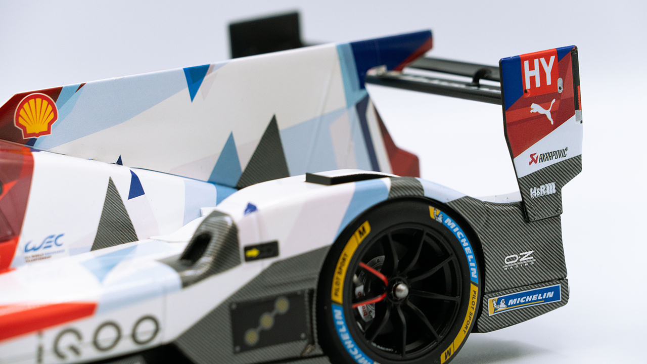 BMW M Hybrid V8 MINICHAMPS 1:18