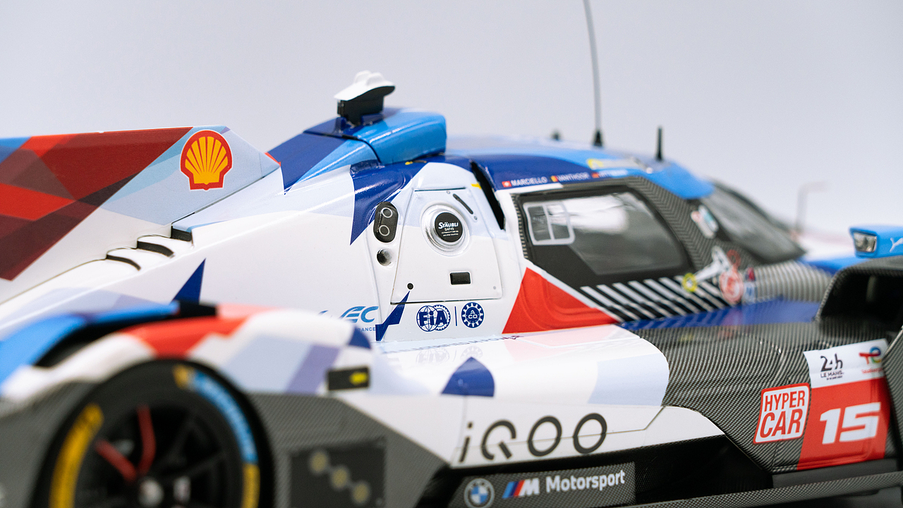 BMW M Hybrid V8 MINICHAMPS 1:18