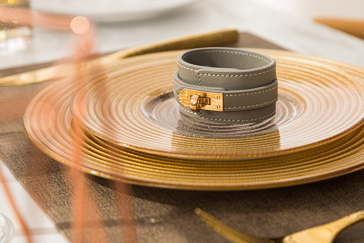 《冷酷到底》| 餐巾扣 | 餐巾环 | 摆台