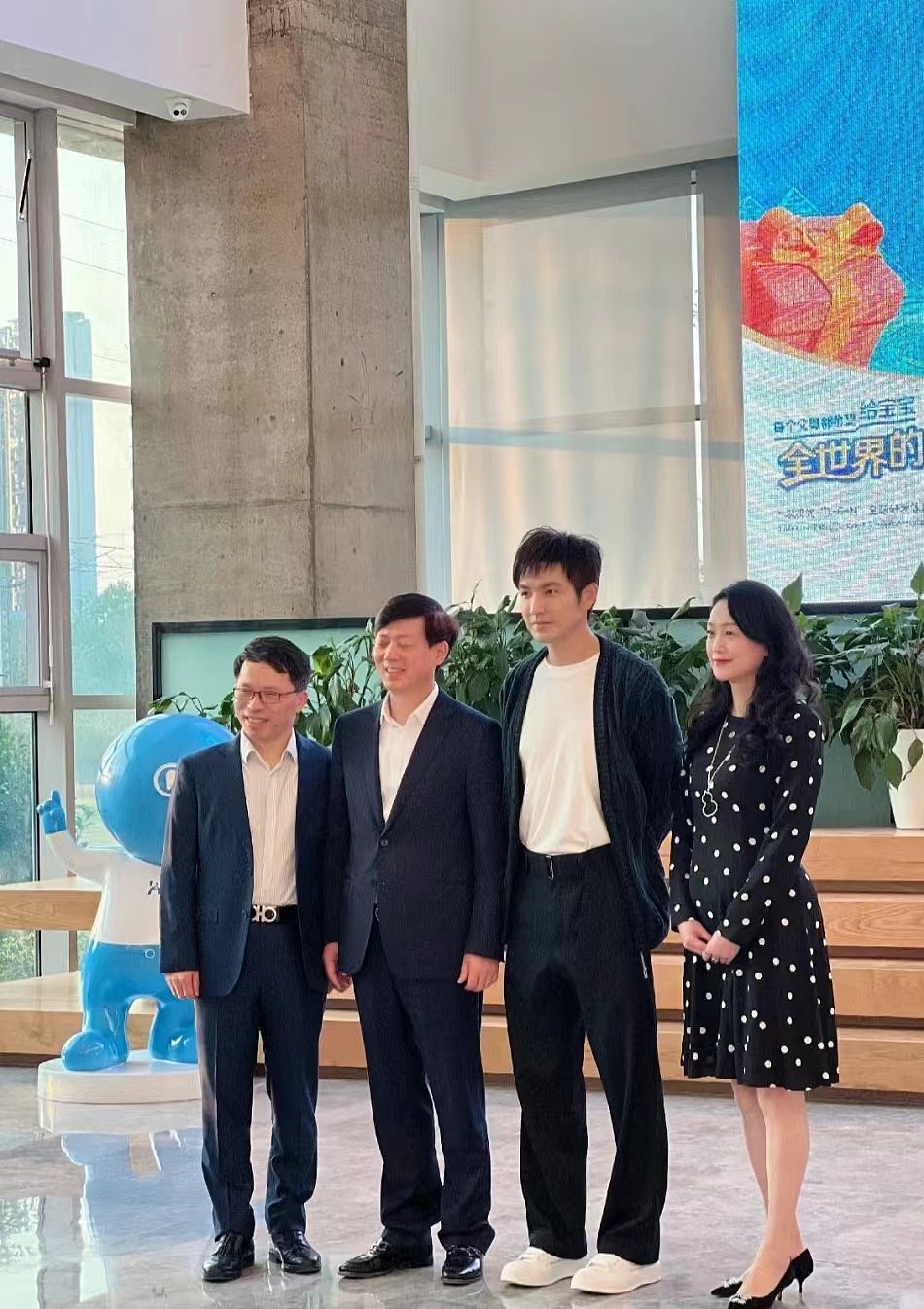 “澳优乳业”集团全球IP设计（图ZMzkzODgyNTYw） - IP形象 - 站酷设计师杰森白原创素材 - 站酷ZCOOL