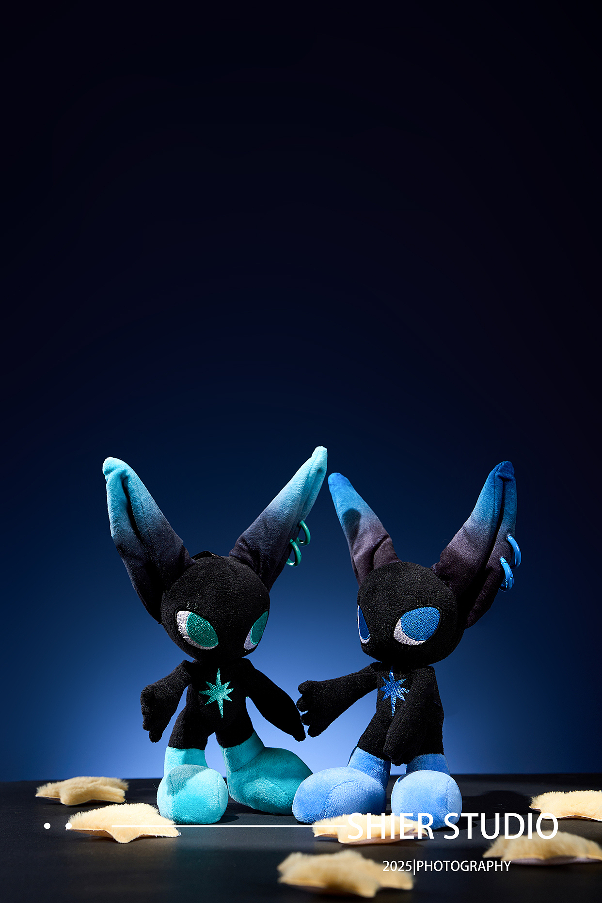 静物摄影｜玩偶挂件（图ZMzkzODg0MzUy） - 产品摄影 - 站酷设计师十二静物摄影原创素材 - 站酷ZCOOL