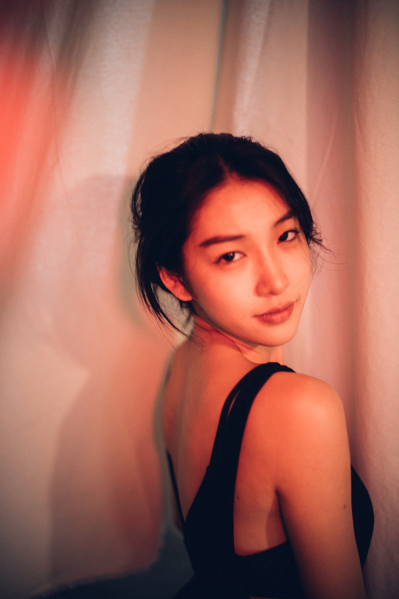 大红灯笼高高挂（图ZMzkzOTExMTA4） - 人像摄影 - 站酷设计师Deepblueocean原创素材 - 站酷ZCOOL