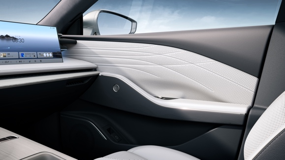 2024国际CMF设计奖-金奖｜吉利银河E8 人文浪漫与科技之美和谐共生