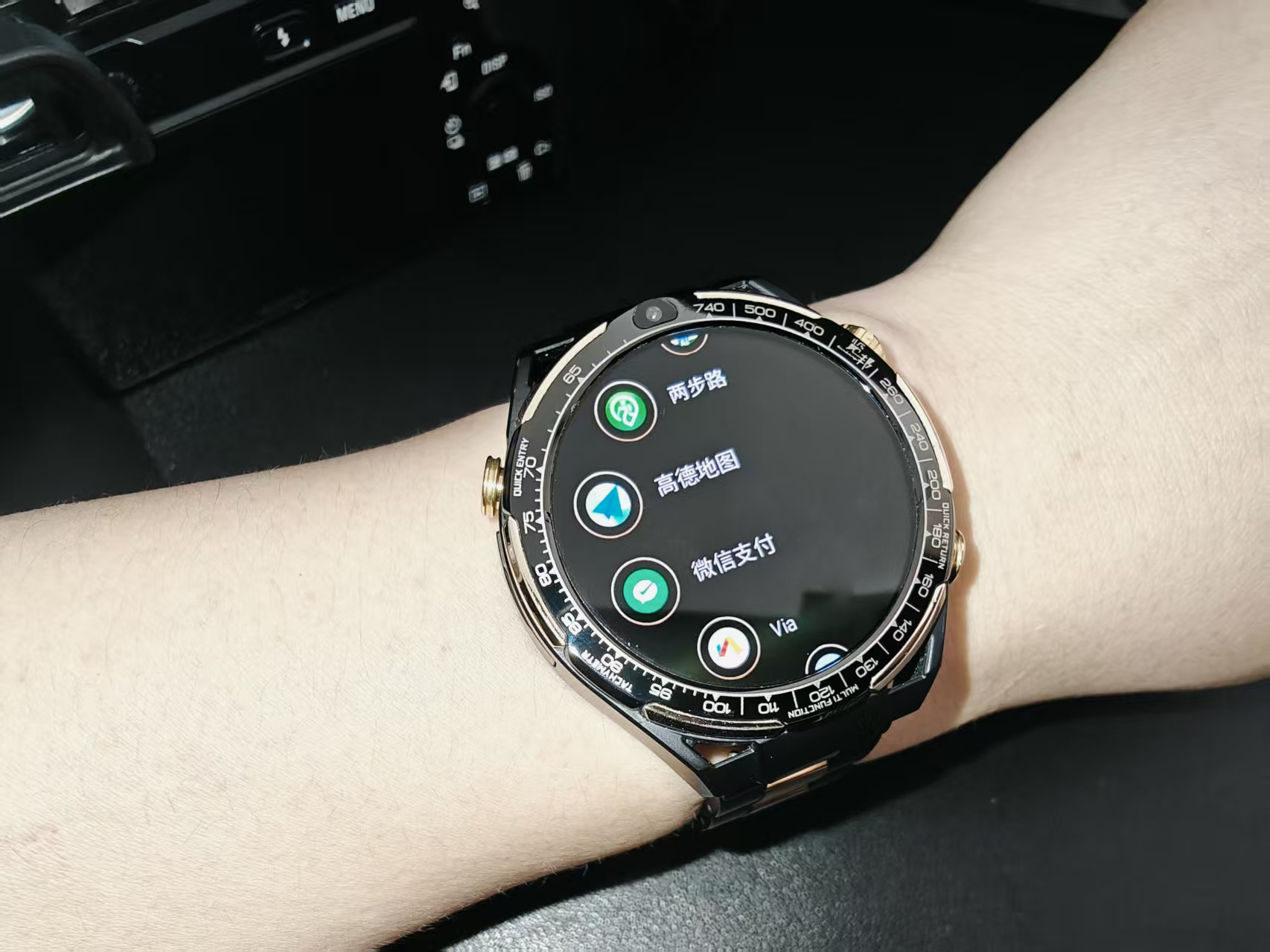 2025智能手表爆款榜：华为Watch5/苹果Watch S10/览邦Watch Ultra，谁是性价比之王
