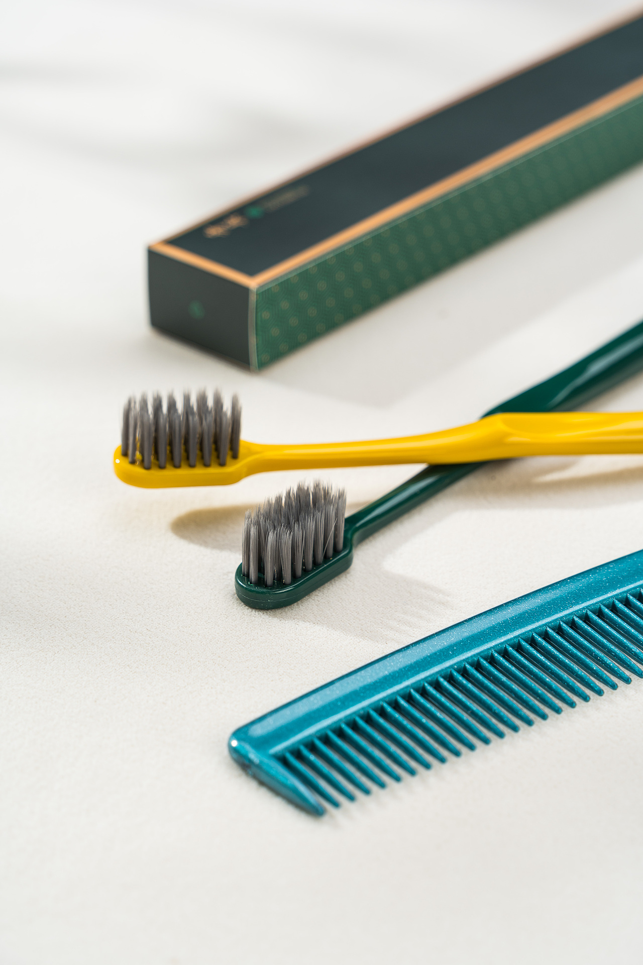 《半熟宣言》| 酒店用品 | 一次性洗漱用品 | 牙刷套装（图ZMzk0MTAyODMy） - 产品摄影 - 站酷设计师一毛拍美器原创素材 - 站酷ZCOOL