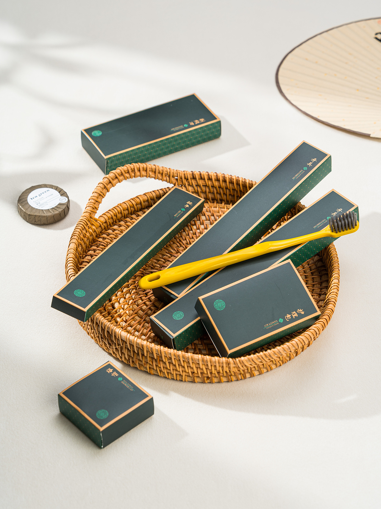 《半熟宣言》| 酒店用品 | 一次性洗漱用品 | 牙刷套装（图ZMzk0MTAyODQw） - 产品摄影 - 站酷设计师一毛拍美器原创素材 - 站酷ZCOOL