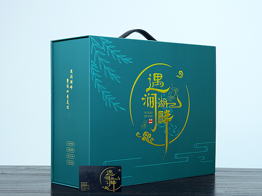 大闸蟹礼盒包装设计