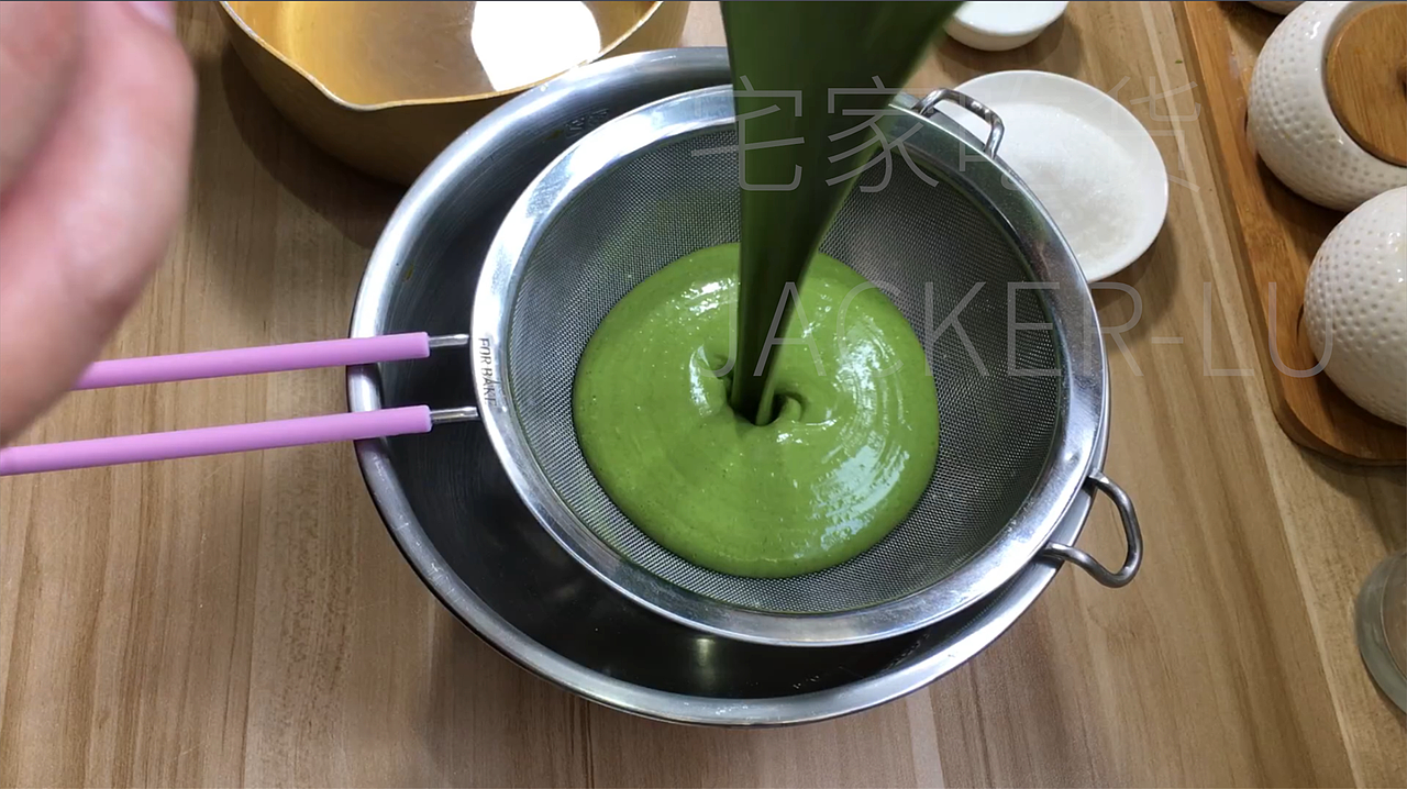 抹茶古早奶酪杯,浓醇奶酪 + 清新抹茶,绵密湿润!