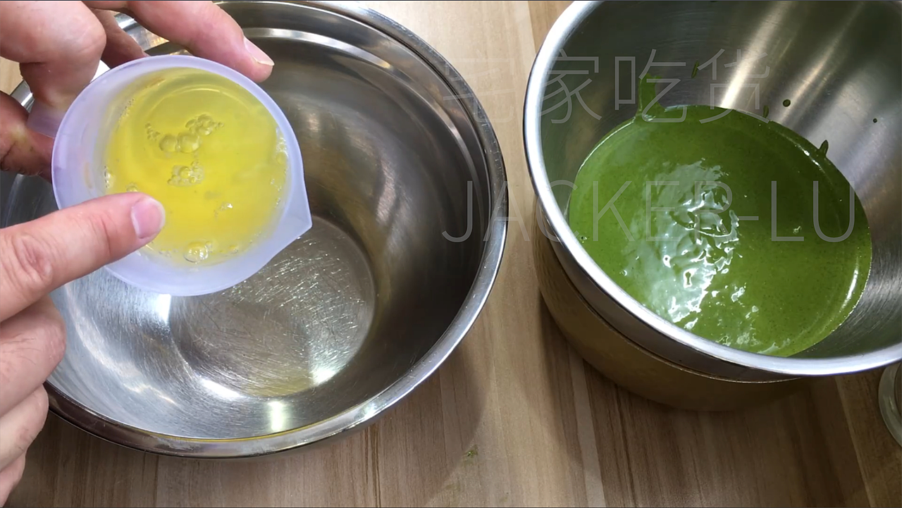 抹茶古早奶酪杯,浓醇奶酪 + 清新抹茶,绵密湿润!