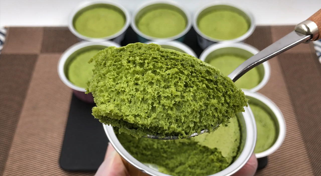抹茶古早奶酪杯,浓醇奶酪 + 清新抹茶,绵密湿润!
