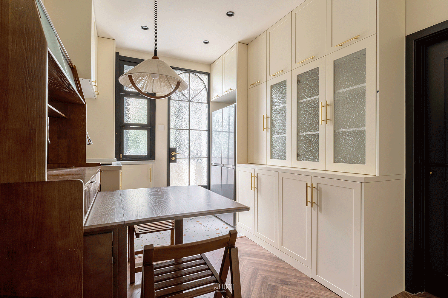 丁克夫妻用自己的审美,装了一个45㎡复古小家