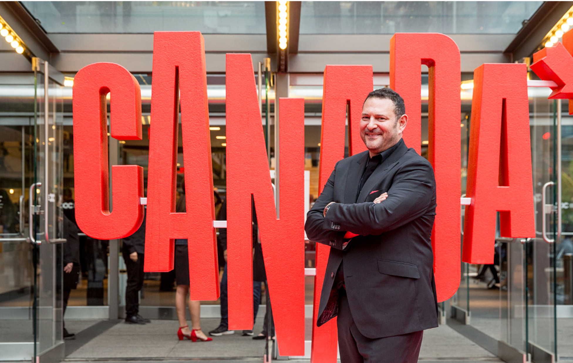 丢弃经典枫叶变心形,加拿大如何赢回老牌旅游城市品牌话语权?