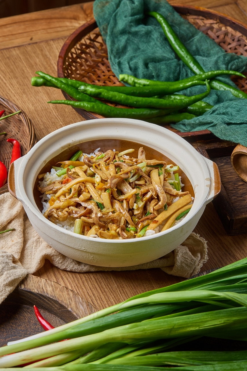 长沙美食摄影×煲仔饭（图ZMzk0MjEzNDky） - 美食摄影 - 站酷设计师REM视觉原创素材 - 站酷ZCOOL