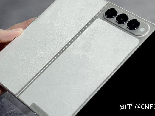 全球最薄三折叠概念手机正式亮相！厚度仅3.49mm，设计解析