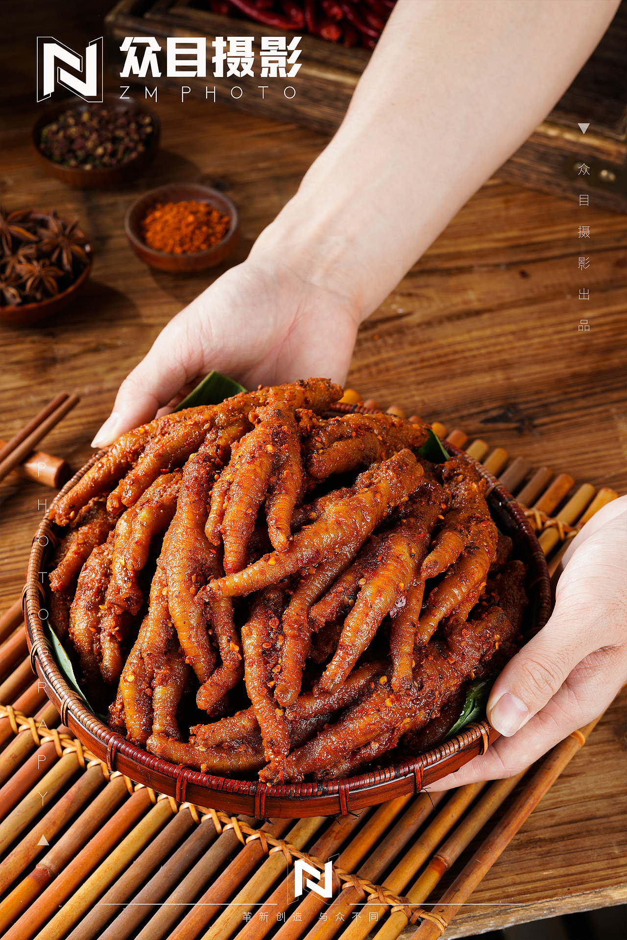 瓦味鸡爪| 美食摄影 x 众目视觉（图ZMzk0MjI4MDA0） - 美食摄影 - 站酷设计师L君杳原创素材 - 站酷ZCOOL