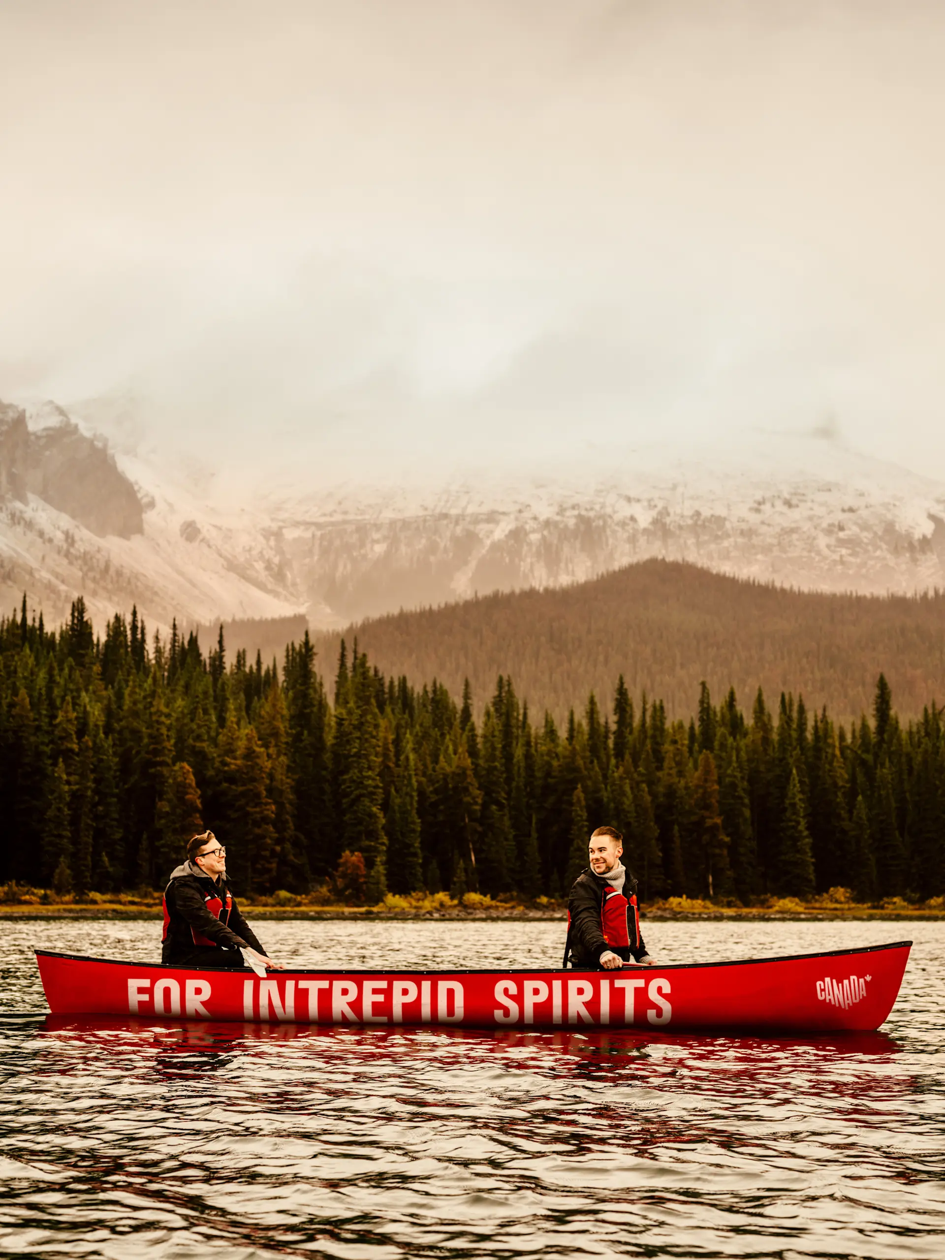 丢弃经典枫叶变心形,加拿大如何赢回老牌旅游城市品牌话语权?