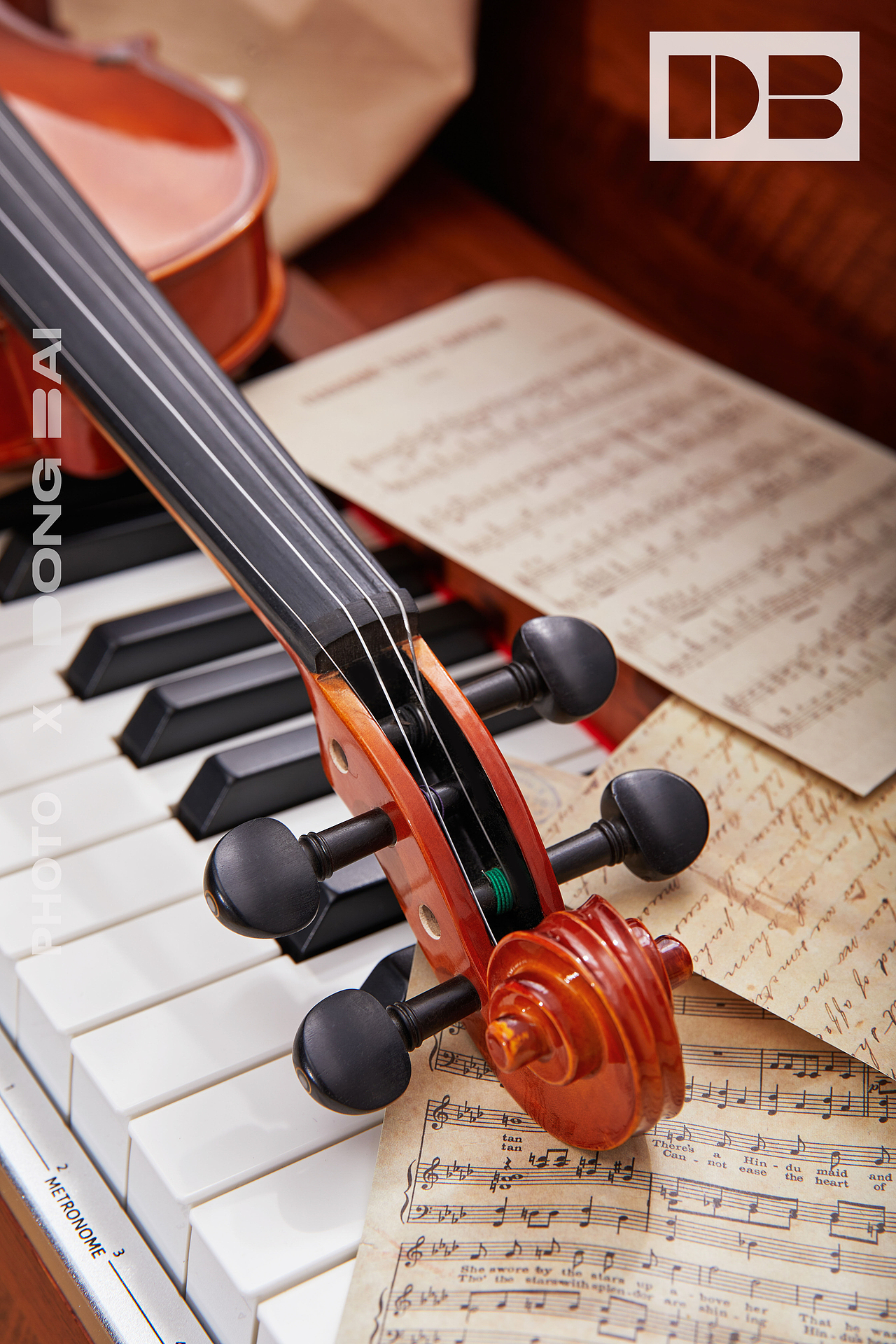 AKLOT 小提琴 | 乐器摄影（图ZMzk0MjYyMjE2） - 产品摄影 - 站酷设计师东白文化原创素材 - 站酷ZCOOL