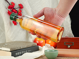 产品摄影丨造型宽扁大气档次瓶身~×宇打风霜