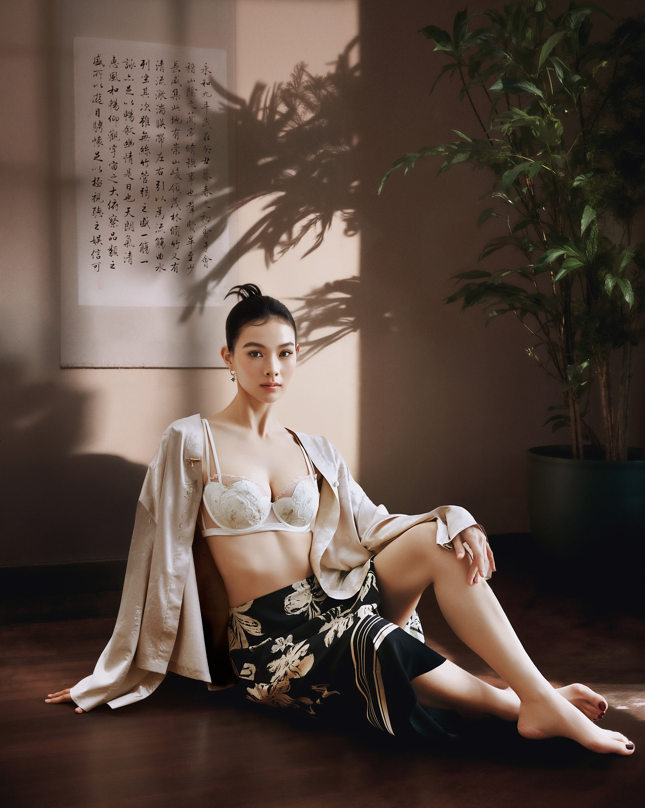 新中式风格内衣拍摄（图ZMzk0Mjk1NTM2） - 人像摄影 - 站酷设计师虎客星球视觉传达原创素材 - 站酷ZCOOL