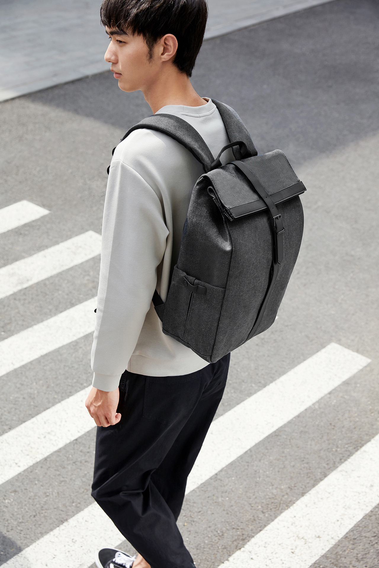 休闲背包拍摄+修片（图ZMzk0MzQ0MDgw） - 产品摄影 - 站酷设计师上海子漾摄影原创素材 - 站酷ZCOOL