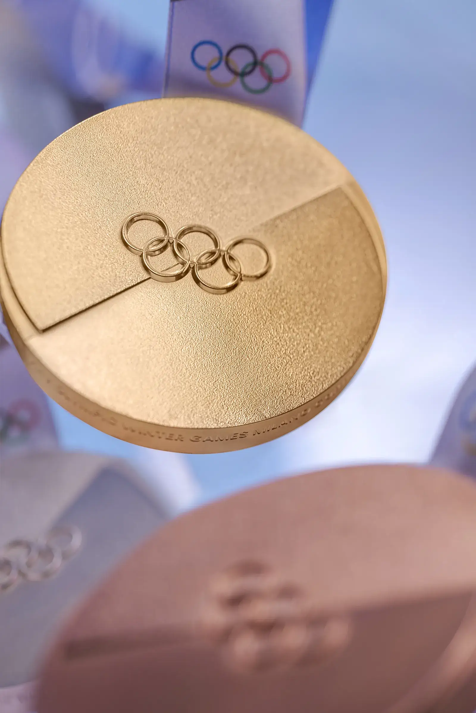 2026冬季奥运会和残奥会奖牌设计公布/PDM 设计铺路石人字拖/路易威登将于日本落地展览（图ZMTUxNzI1NjA=） - 资讯 - 站酷设计师站酷资讯原创素材 - 站酷ZCOOL