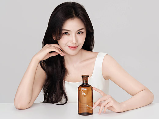 刘涛  果酸广告代言HomeFacialPro