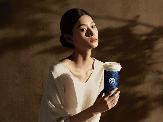 茶百道×春生生画｜解锁中式茶饮的七泡余韵