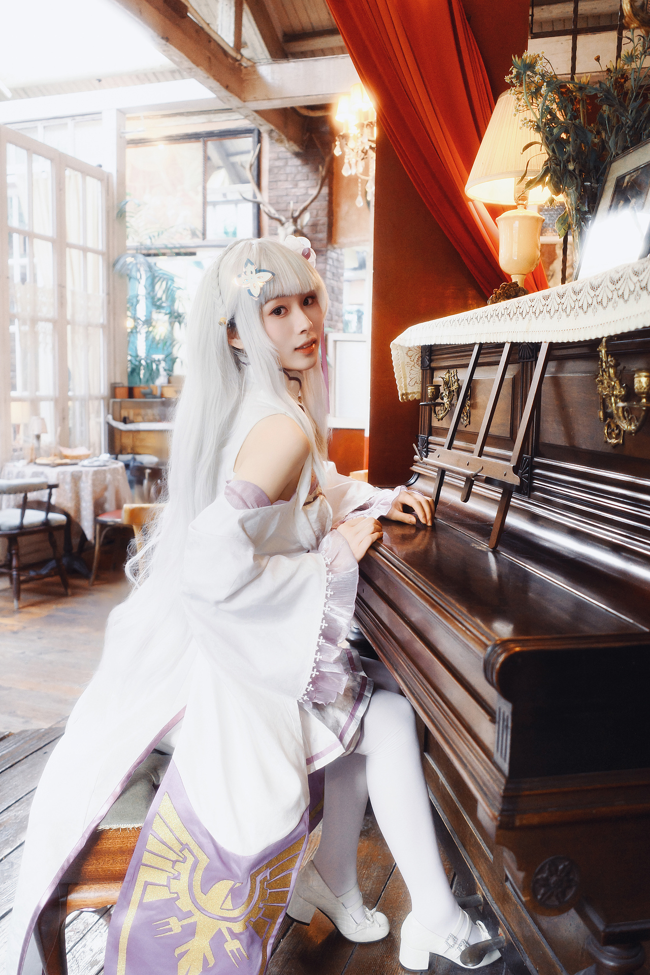 艾蜜莉雅（图ZMzk0NDAzNzg0） - 人像摄影 - 站酷设计师摄影郭腾飞原创素材 - 站酷ZCOOL